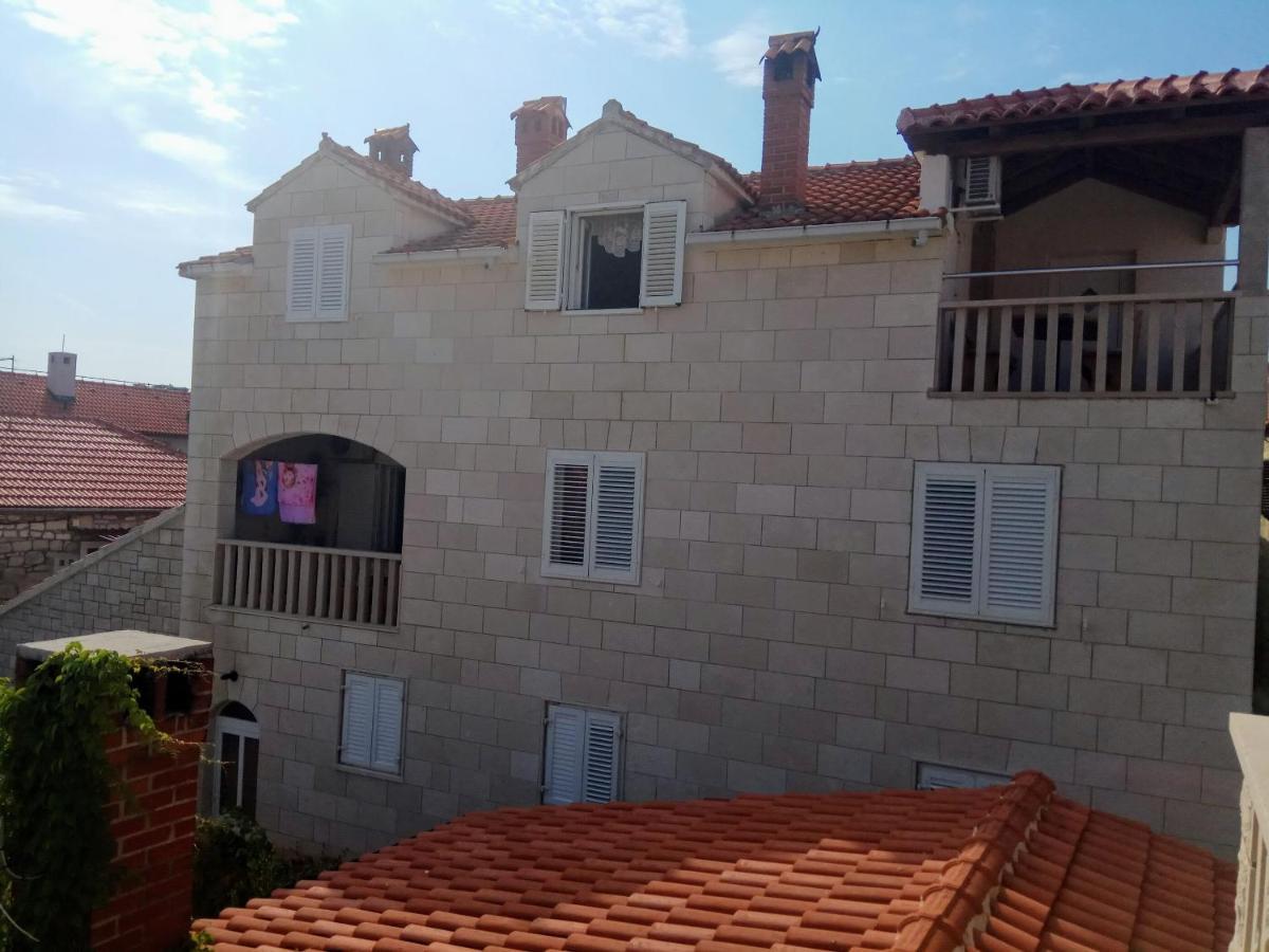 פוסטיר Apartments Banic מראה חיצוני תמונה