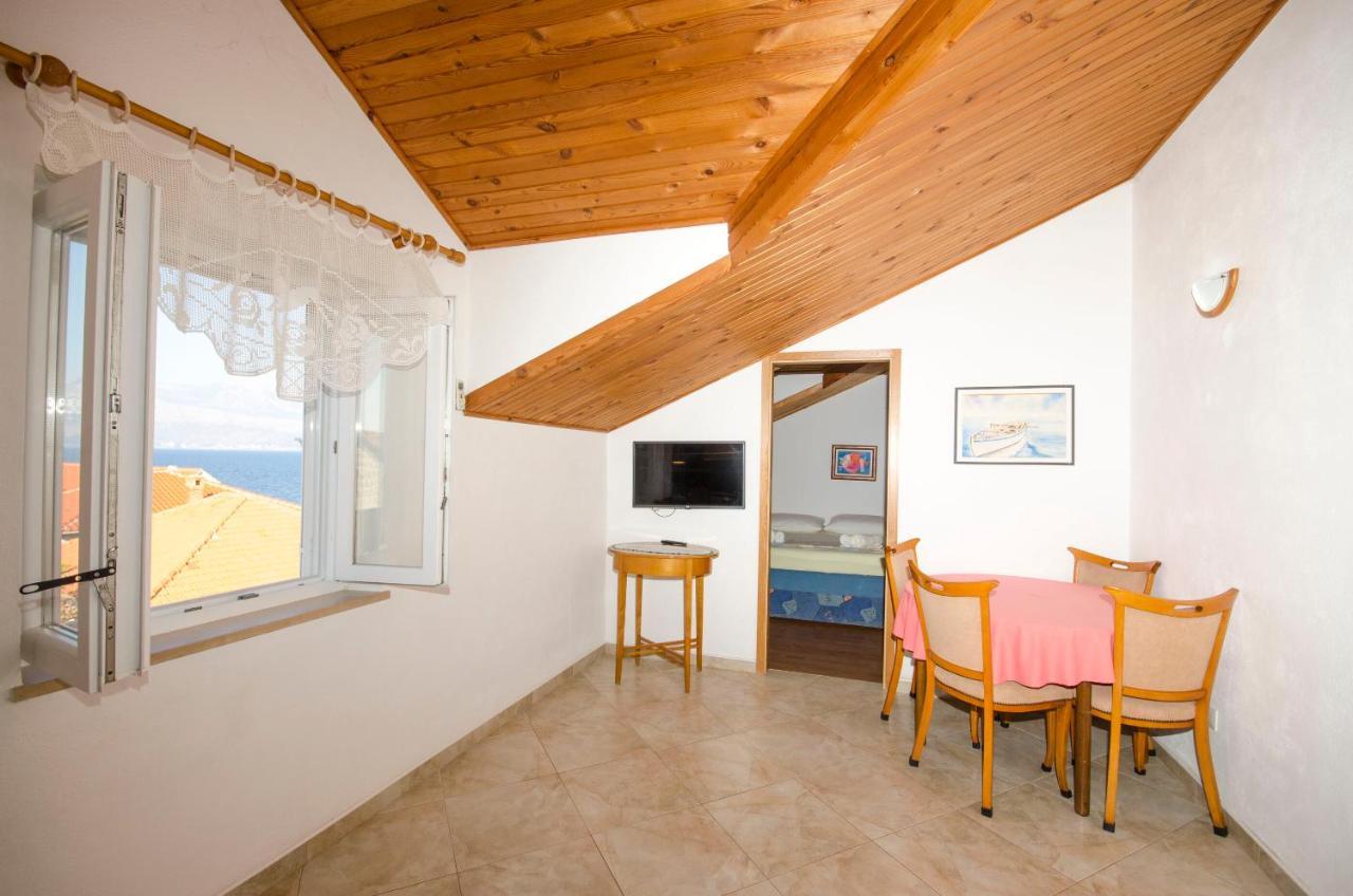 פוסטיר Apartments Banic מראה חיצוני תמונה