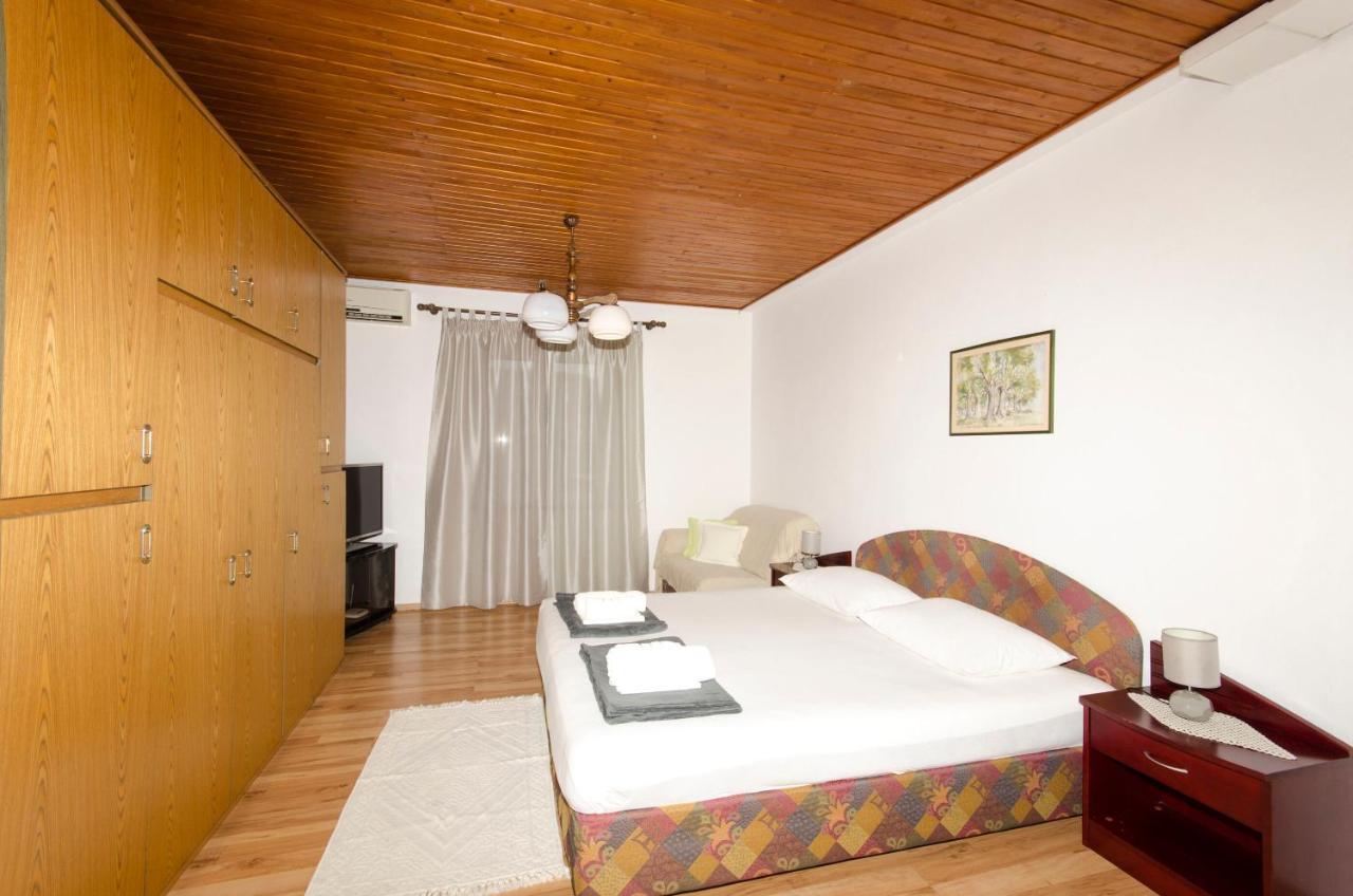 פוסטיר Apartments Banic מראה חיצוני תמונה