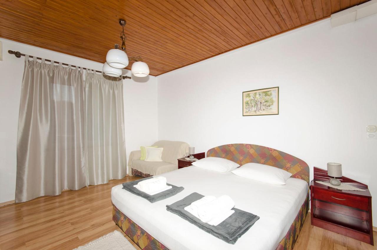 פוסטיר Apartments Banic מראה חיצוני תמונה