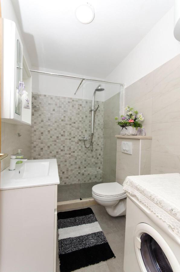 פוסטיר Apartments Banic מראה חיצוני תמונה